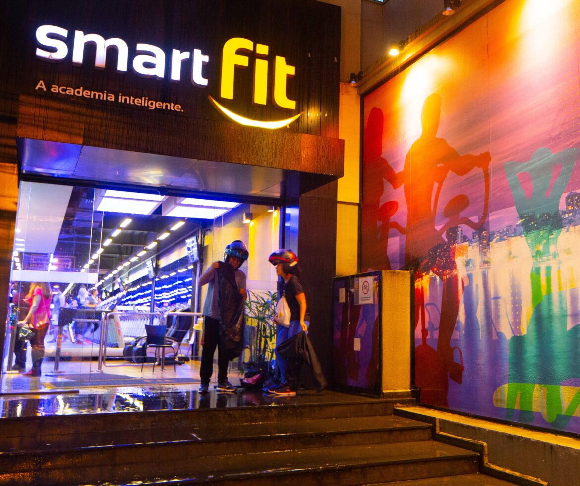 Pátria Investimentos reduz participação na Smart Fit em 16,5% — Pátria Investimentos desinveste 16,5% na Smart Fit, reafirmando apoio à gestão. Fundo ainda mantém 13,6% junto ao pátria partners.