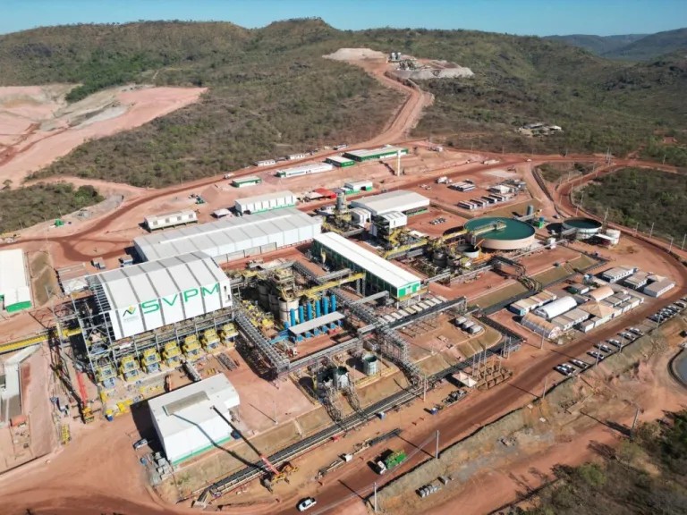 Riscos no fornecimento de minerais críticos crescem — Riscos no fornecimento de minerais críticos aumentam com domínio chinês no mercado e novas restrições à exportação.