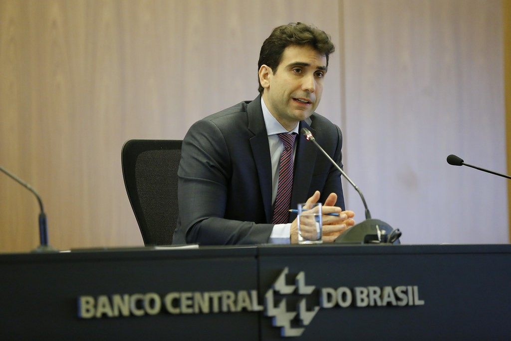 CEOs de bancos debatem futuro do crédito imobiliário — CEOs discutem com Galípolo novas soluções para crédito imobiliário e possíveis alternativas de funding para o setor.