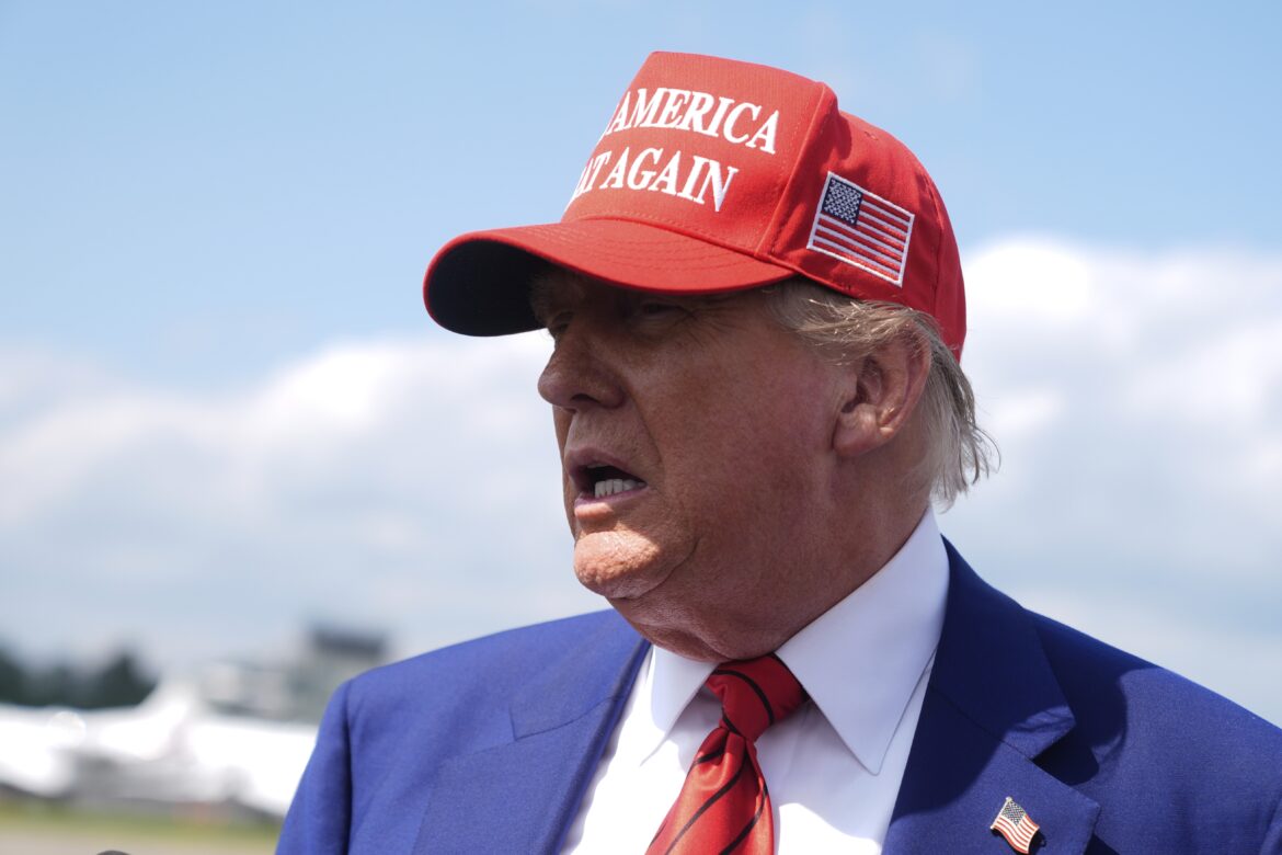 Tarifa de Trump e IPCA de junho dominam atenções — Tarifa de 50% anunciada por Trump ao Brasil e IPCA de junho são destaques, impactando economia e inflação do país.