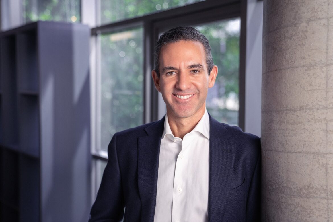 Nubank e Brubank: negociações não avançaram — Nubank teria negociado aquisição do Brubank, mas acordo não foi fechado. Banco avalia expansão para Argentina.