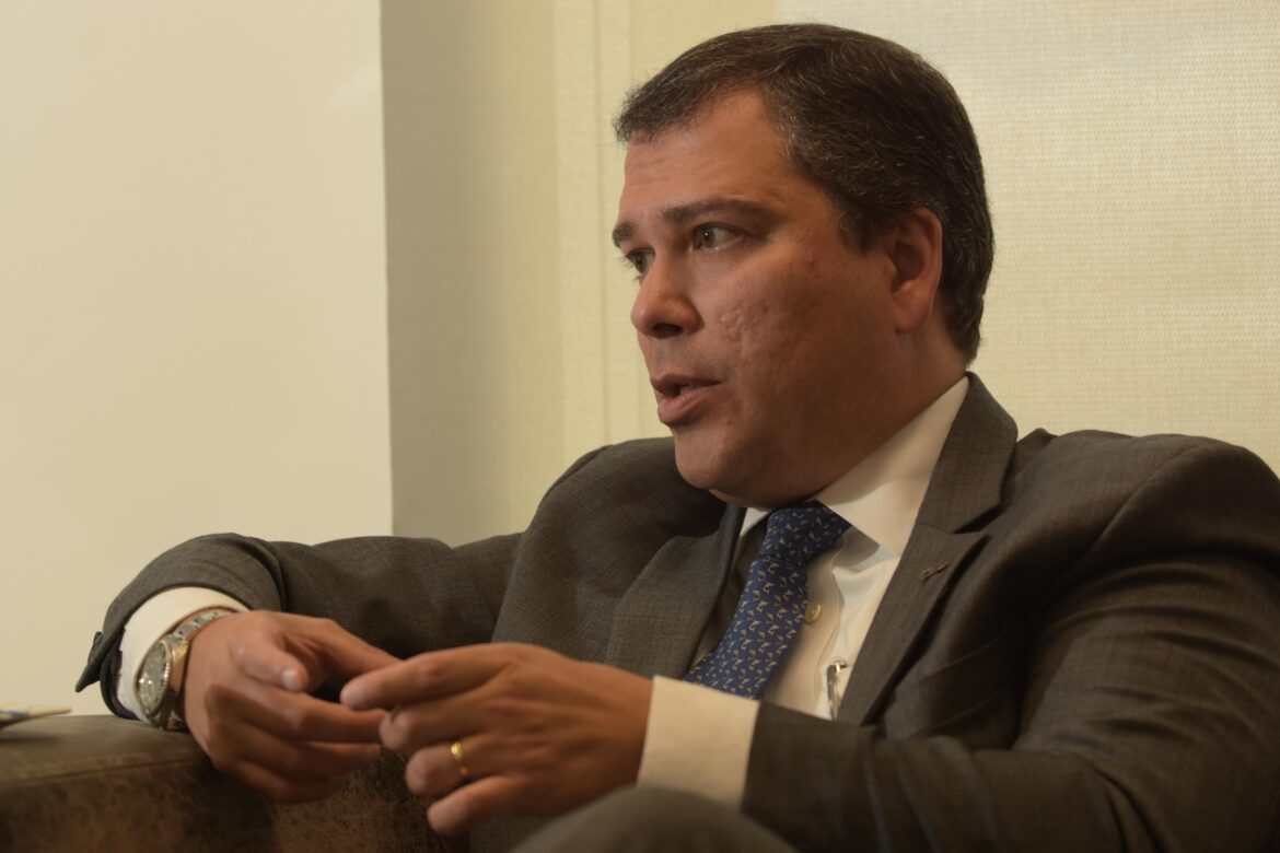 BC recusa compra do Master pelo BRB por risco de sucessão — Banco Central recusou compra do Master pelo BRB devido a risco de sucessão, gerando impasse para futuros negócios.